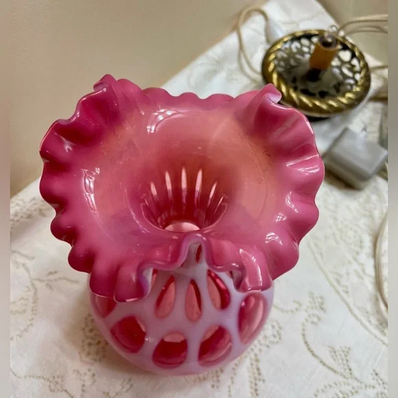 Vintage Fenton Opalescent Coin Dot Cranberry Boudoir Glass Lamp Light PAIR Marbl - Picture 8 of 16